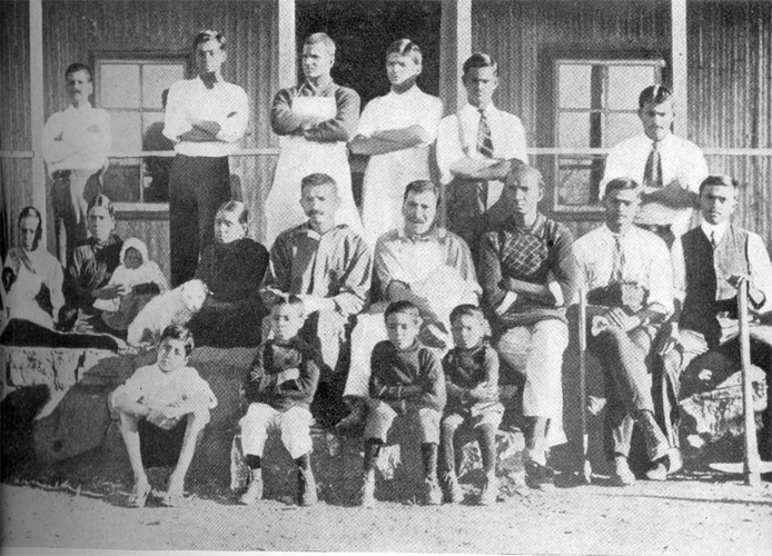 Gandhi and Kallenbach at Tolstoy Farm, 1910