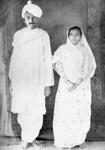 Gandhi with Kasturba, 1915