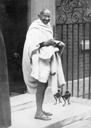Mahatma Gandhi outside 10, Downing Street, 1931