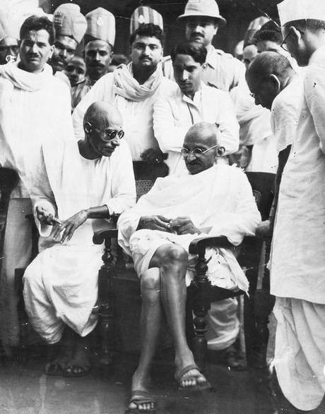 Mahatma Gandhi with C. Rajagopalachari at the Basin Bridge platform in Madras in 1940, before his departure to Wardha