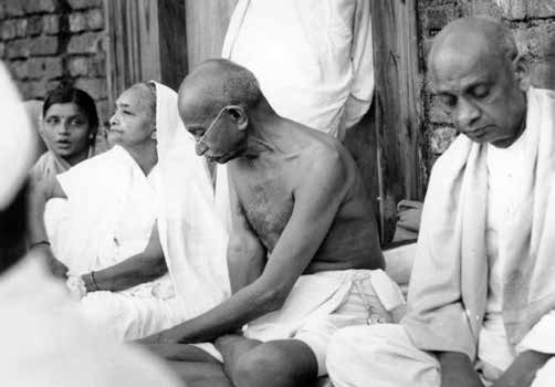 Mahatma Gandhi visited epidemic stricken villages, Gujarat, 1940