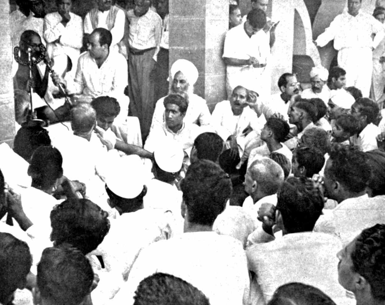 Mahatma Gandhi delivering a post-prayer speech in the garden of Birla House, New Delhi, January 1948